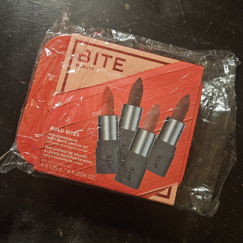 Bite Beauty Bold Bites Mini Matte Lipstick Set 4pc in metal case - Picture 6 of 6